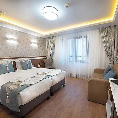 Lika Hotel 3*