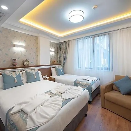 Lika Hotel 3*