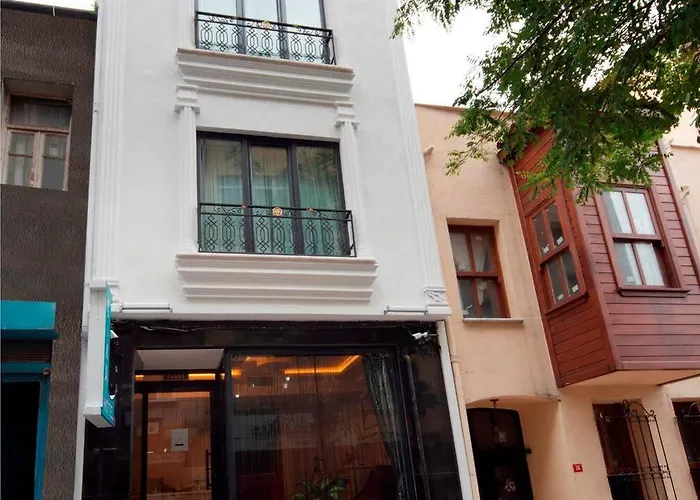 Lika 3* איסטמבול