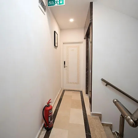 Otel Lika 3*